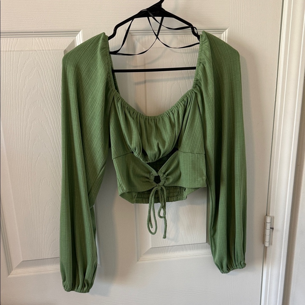 Green Long-Sleeve Tie-Front Crop Top